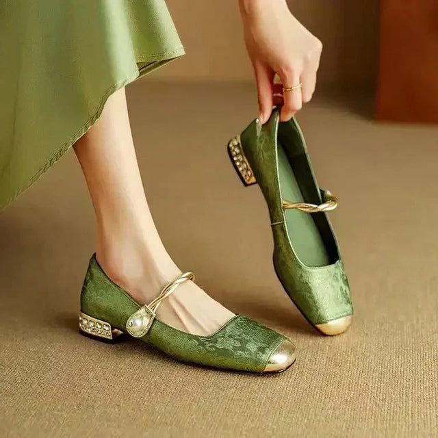 Weronika – Klasyczne buty na obcasie z eleganckim wyglądem