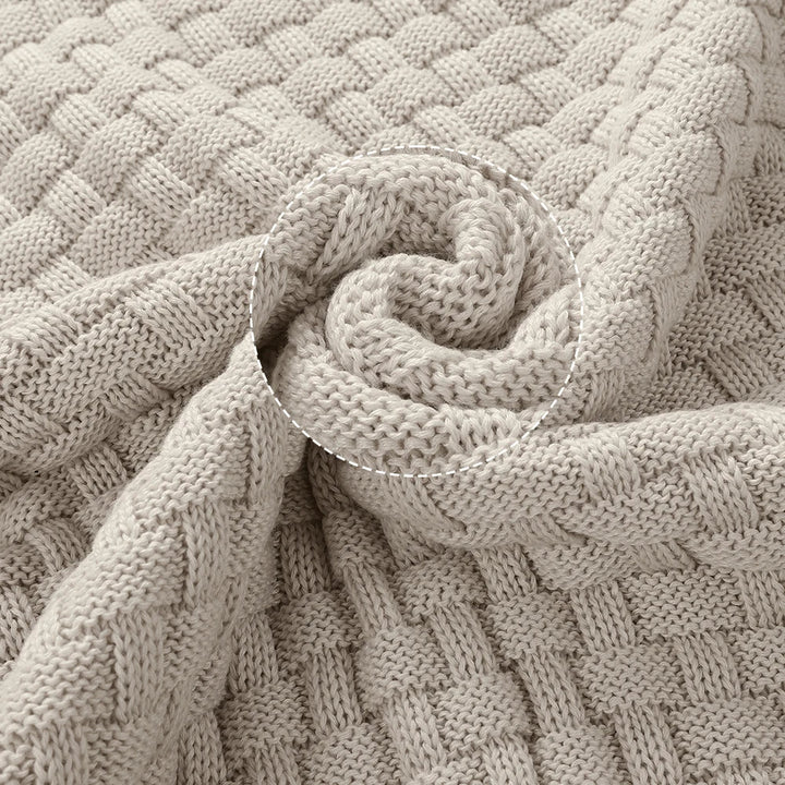 Elías – Stylowy sweter z golfem i guzikami