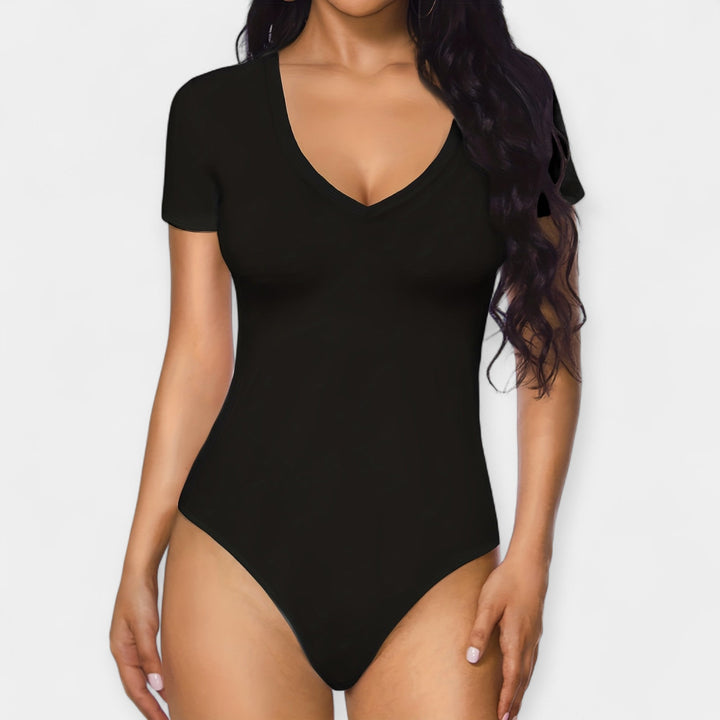 Letnie body w kształcie V